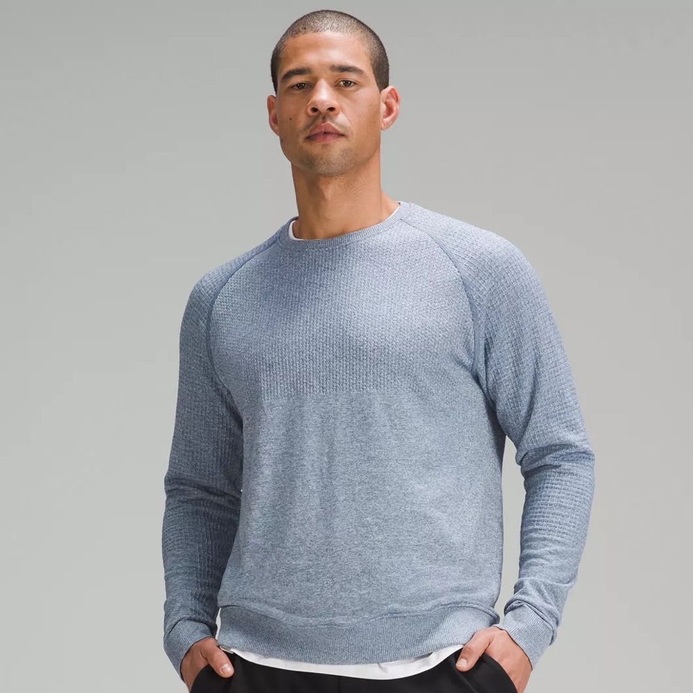 Men’s Lululemon “Engineered Warmth” blue sweatshirt XXL